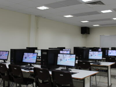 ۱۰۰۰ کامپیوتر به هنرستان و دانش آموزان خوزستانی اهدا شد